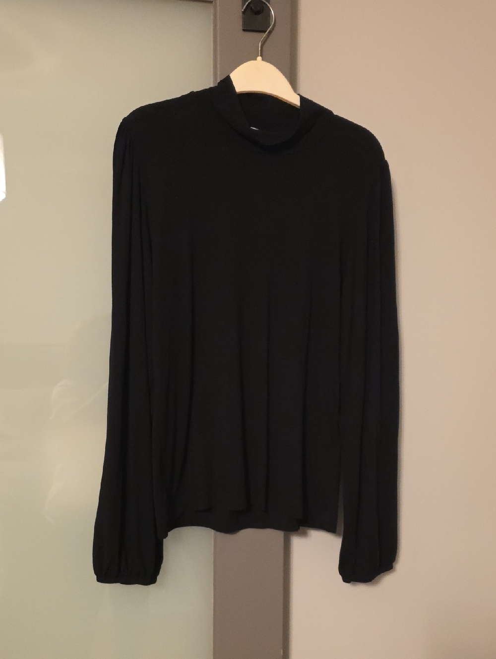 Size L Black Turtleneck With Long Wide Sleeves